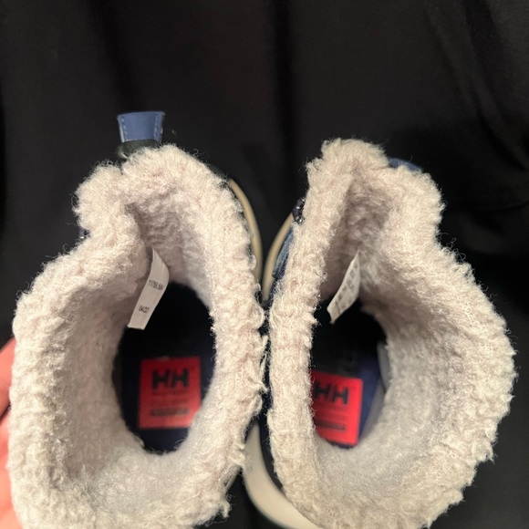 Helly Hansen | Shoes | Helly Hansen Marion Winter Boots  Helly Hansen Blue Boots with Gray Faux Fur